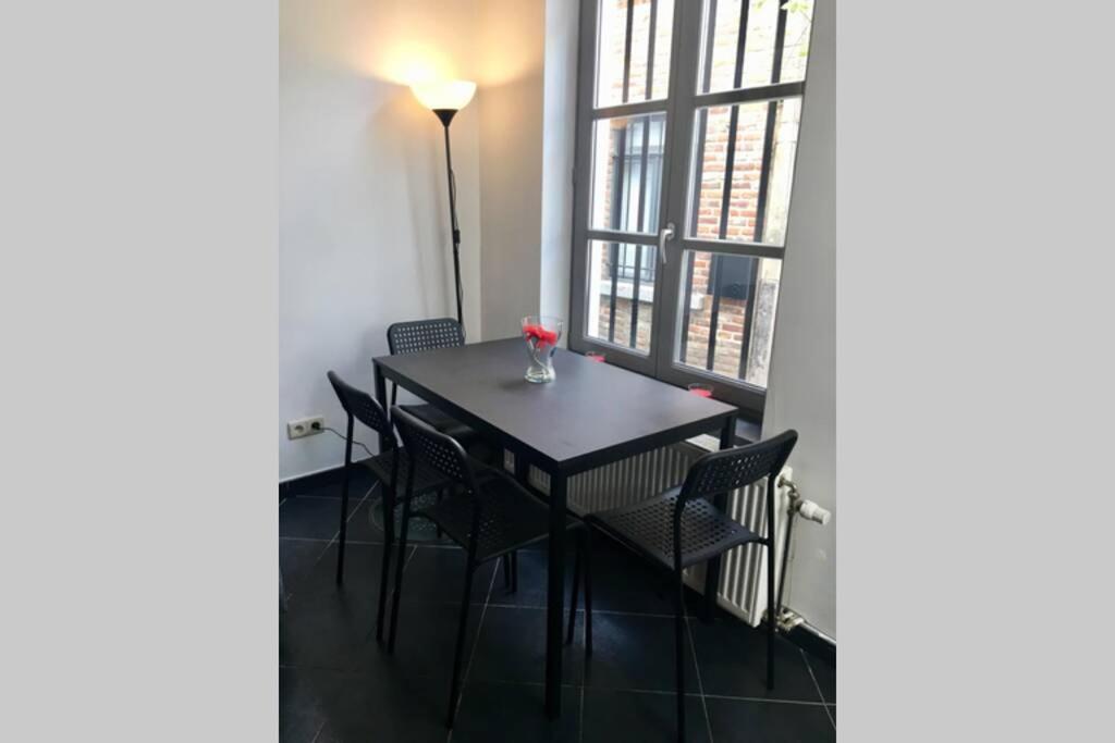 En Plein Coeur De Bruxelles. Superbe Duplex.A Voir! Exteriör bild